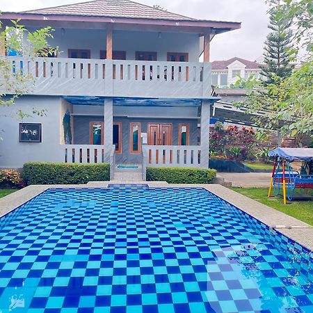 Villa Mutiara Citra Puncak Bu Eva Sampal Bagian luar foto