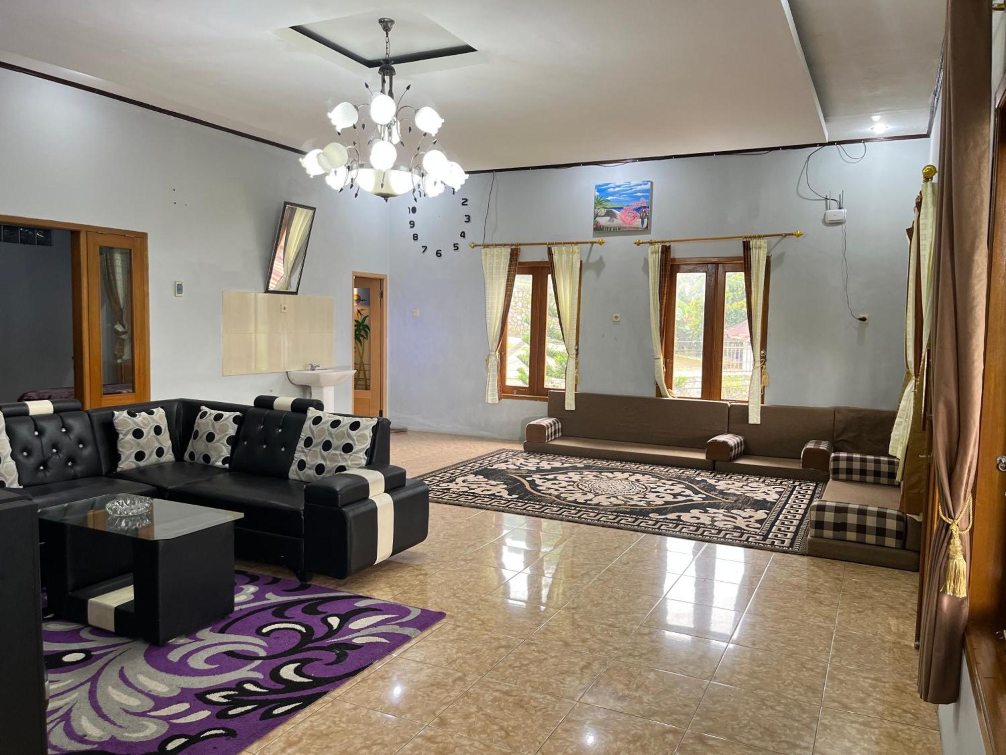 Villa Mutiara Citra Puncak Bu Eva Sampal Bagian luar foto